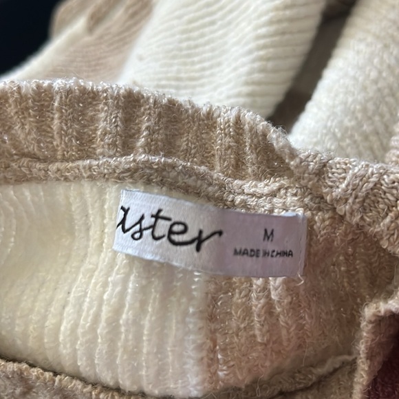 women’s crop sweater size medium checkerboard cream and tan - Picture 4 of 6